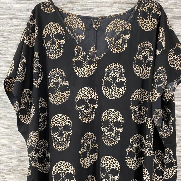 Emery Rose Black V-Neck midi Loose-Fit Dress With Leopard Skull Print Size 4XL - Picture 2 of 4